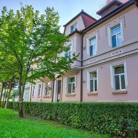 Ambient Guest house 3*