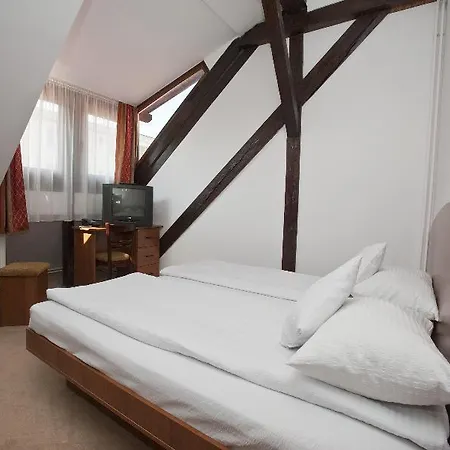 Ambient 3*